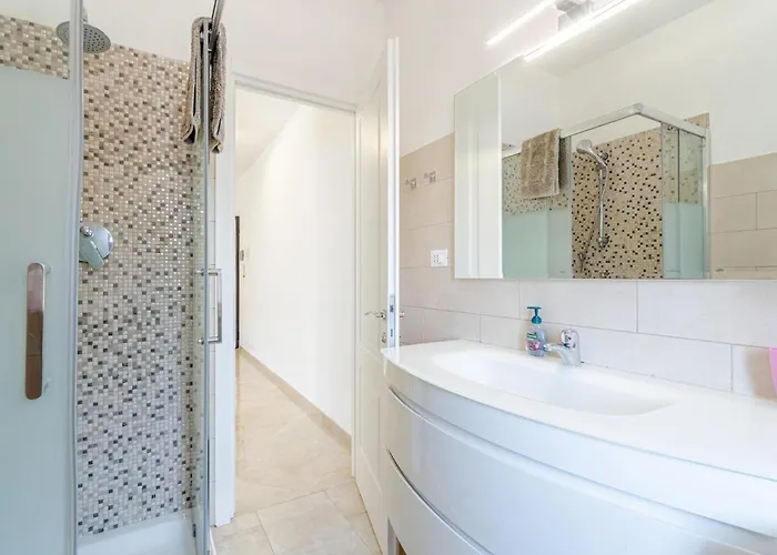 Stunning In With Wifi Apartment